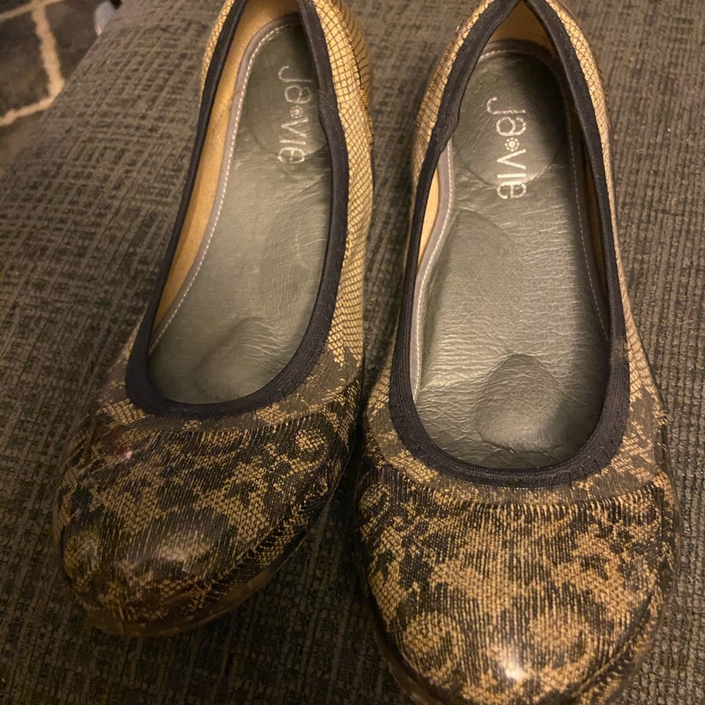 Ja-vie flats BRAND NEW
